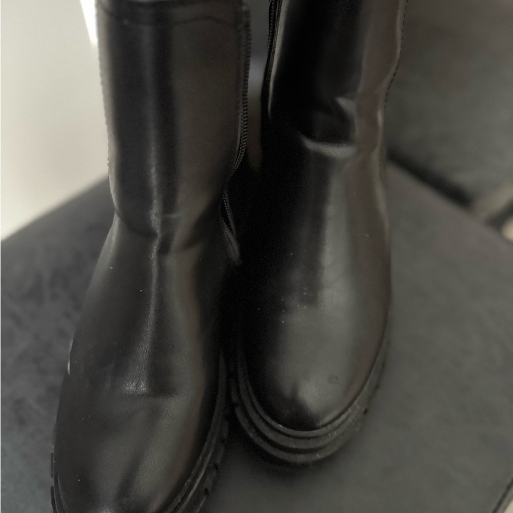 Black Leather Chunky Heel Boots
